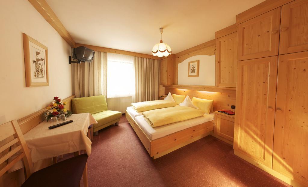 Pension Sonnenheim Sölden Habitación foto