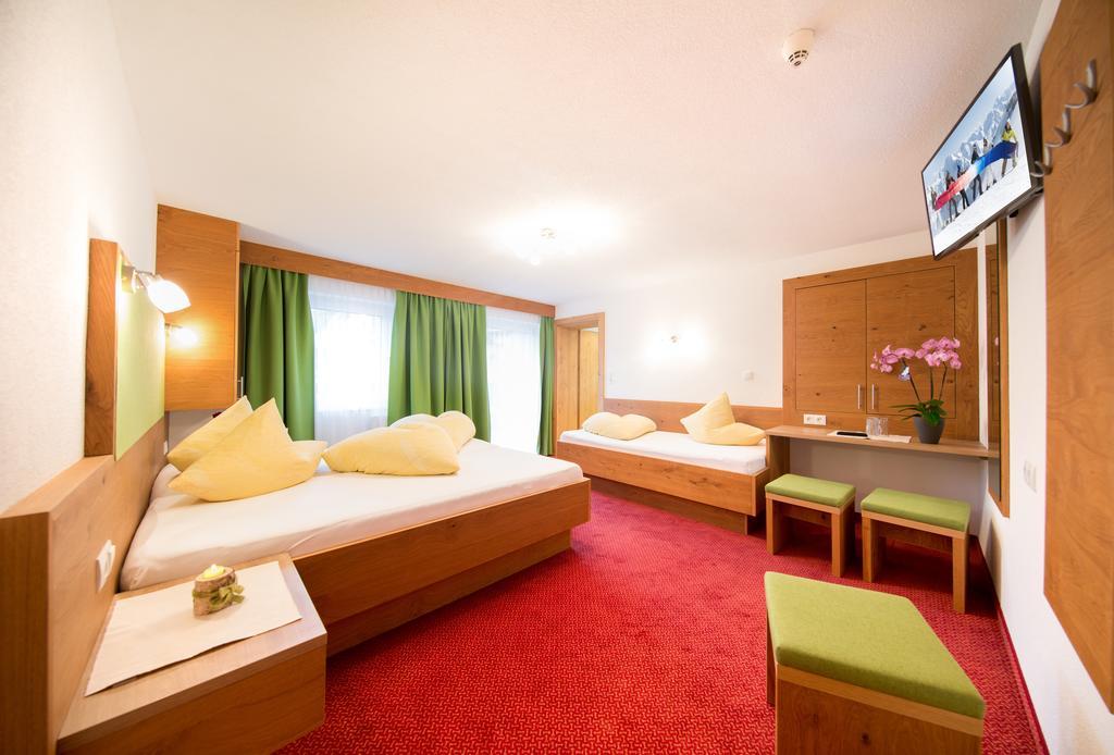Pension Sonnenheim Sölden Exterior foto