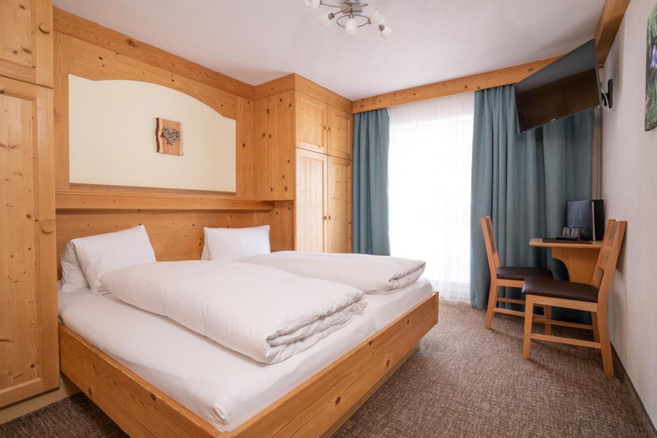 Pension Sonnenheim Sölden Exterior foto