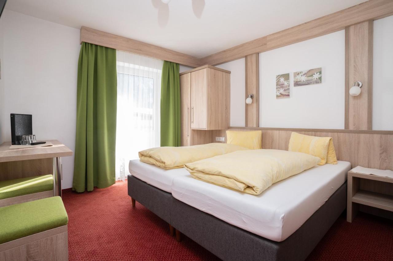 Pension Sonnenheim Sölden Exterior foto